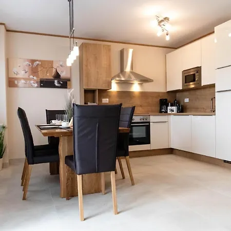 Beachfront Reiterer V2 With Seaview 30 Meters From The - Crowonder Luxury Rent Villa