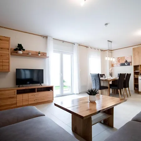 Villa Beachfront Reiterer V2 With Seaview 30 Meters From The - Crowonder Luxury Rent Privlaka (Zadar)
