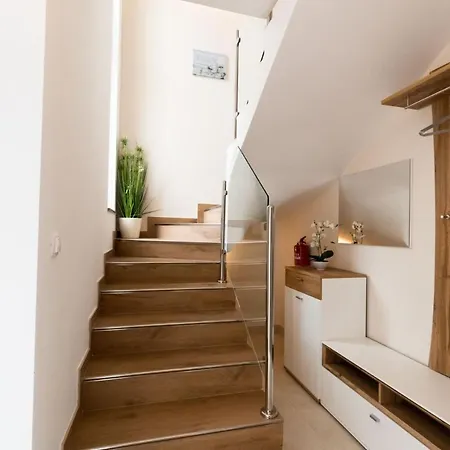 Beachfront Reiterer V2 With Seaview 30 Meters From The - Crowonder Luxury Rent Villa *