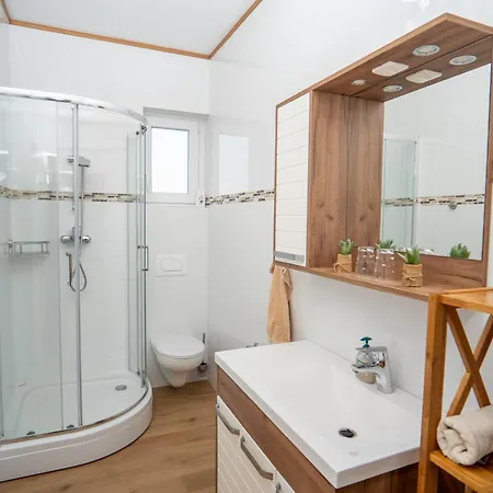 Beachfront Reiterer V2 With Seaview 30 Meters From The - Crowonder Luxury Rent Villa Privlaka (Zadar)