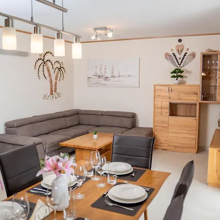 Beachfront Reiterer V2 With Seaview 30 Meters From The - Crowonder Luxury Rent Villa *