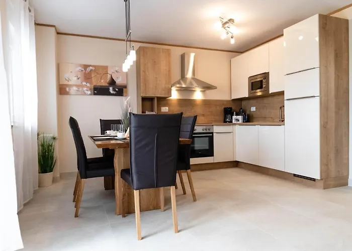 Beachfront Reiterer V2 With Seaview 30 Meters From The - Crowonder Luxury Rent Willa