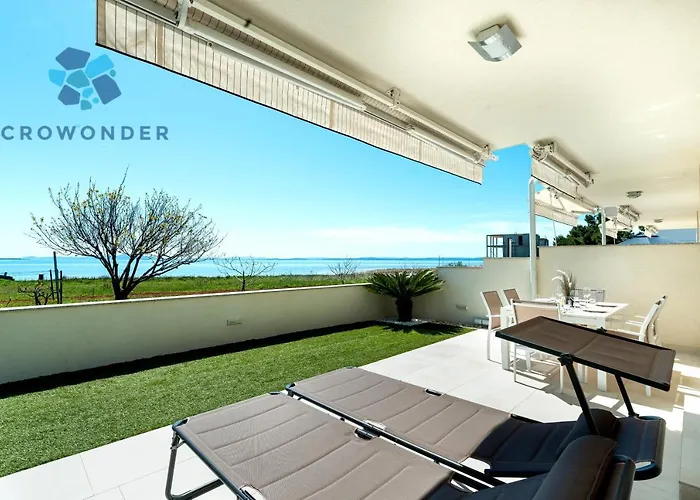 Vila Beachfront Reiterer V2 With Seaview 30 Meters From The - Crowonder Luxury Rent